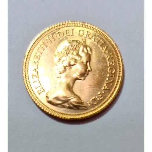 271 - Elizabeth II sovereign 1980.