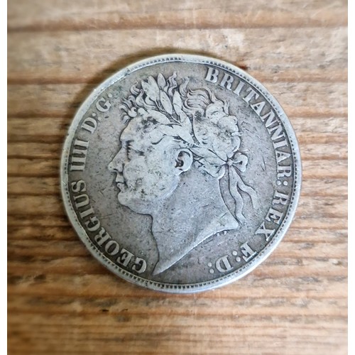 302 - A George IIII 1821 crown.