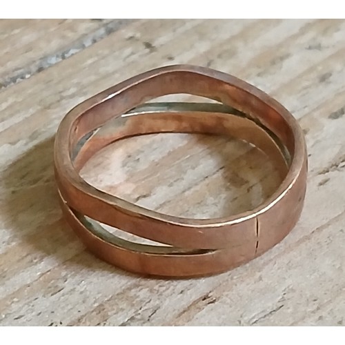 238 - A gent's wedding band, marked '375', weight 8.6g, size Z+2