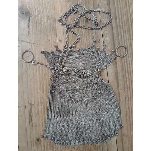 208 - A white metal chain mail purse, unmarked, weight 202g.