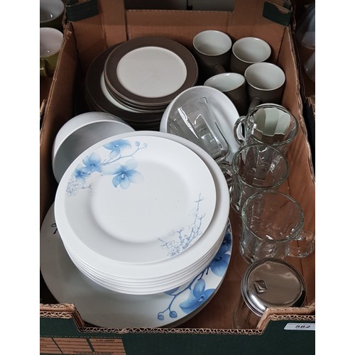 582 - Box with Earl and Wilson dinnerware and some glass