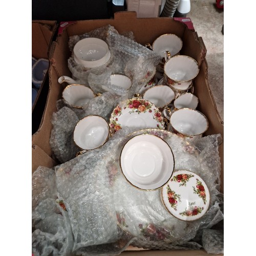 477 - A box of Royal Albert 'Old Country Roses' teawares including teapot.