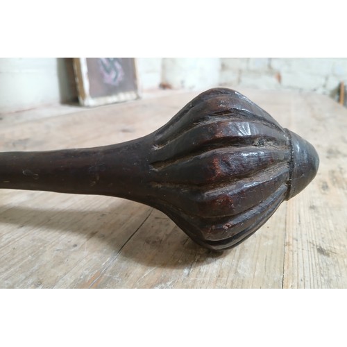 55 - A 19th century Fijian I Ula Tavatava throwing club, hardwood with carved grooves to head, the handle... 