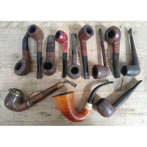 104 - A collection of vintage briar pipes comprising Ruggy, Guildhall, Britannia, Westminster, Falcon, Old... 