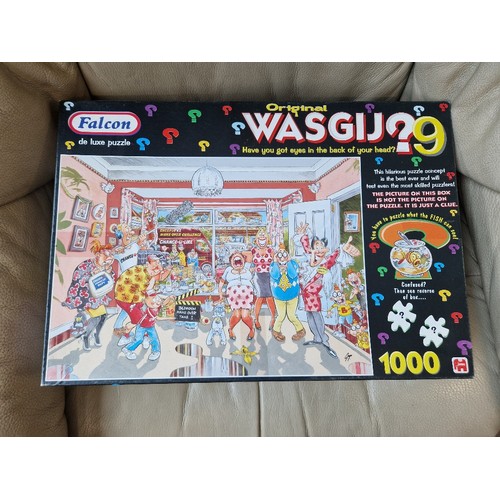 85 - A large collection of Wasgij puzzles, jigsaws, 3D puzzles, etc.