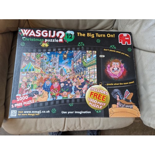 85 - A large collection of Wasgij puzzles, jigsaws, 3D puzzles, etc.