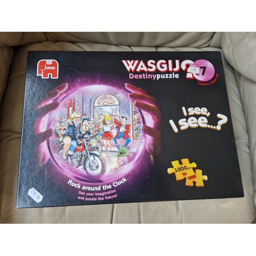 85 - A large collection of Wasgij puzzles, jigsaws, 3D puzzles, etc.