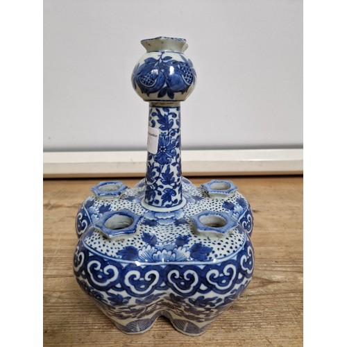 76 - A Chinese 19th century porcelain tulip vase, underglaze blue and white decoration, height 24cm.