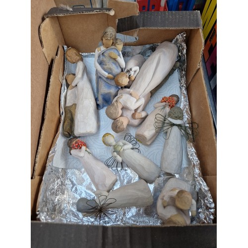 197 - A box of 10 Willow Tree figures