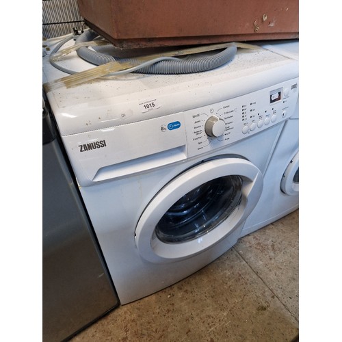 1015 - A Zanussi Lindo 100 washing machine 1400 spin