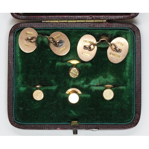 179 - A pair of hallmarked 9ct gold cufflinks, three hallmarked 9ct buttons and a gold plated button, gold... 