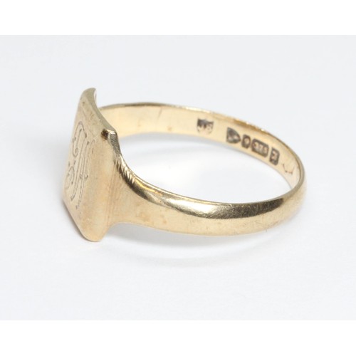 108 - A 9ct yellow gold signet ring, sponsor 'JS', Chester 1950, weight 3.5g, size R.