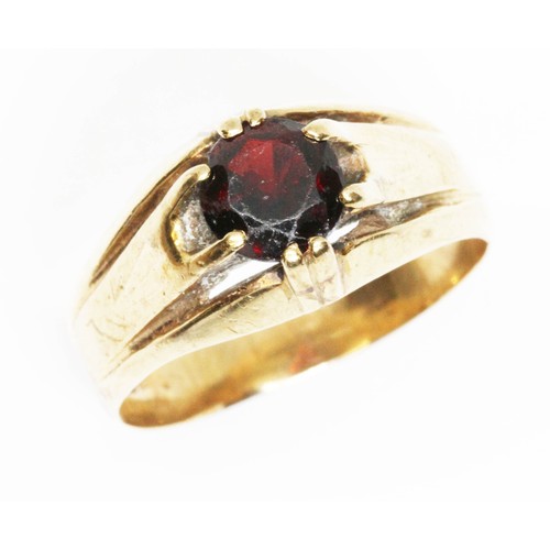 167 - A garnet signet ring, marked '9.375', gross weight 4.6g, size T.