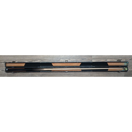 40A - A James Cahill one piece maple snooker cue, 147cm, titanium ferrule, 18.5oz, with hard case.