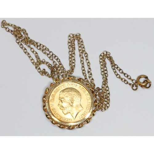 511 - A George V 1918 half sovereign, yellow metal pendant mount unmarked, suspended on 44cm chain with bo... 