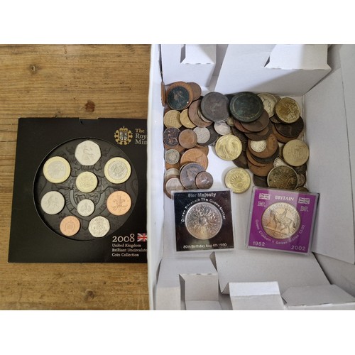 561 - A box of assorted GB coins to include £2, commemorative crowns, cartwheel pennies & a 2008 UK bu coi... 