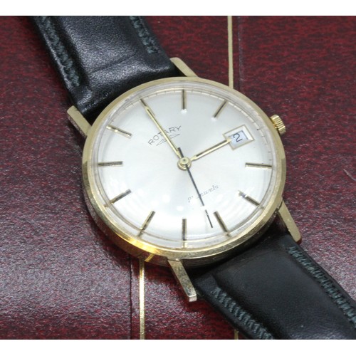 609 - A hallmarked 9ct gold Rotary 21 jewel manual wind wristwatch with leather strap.