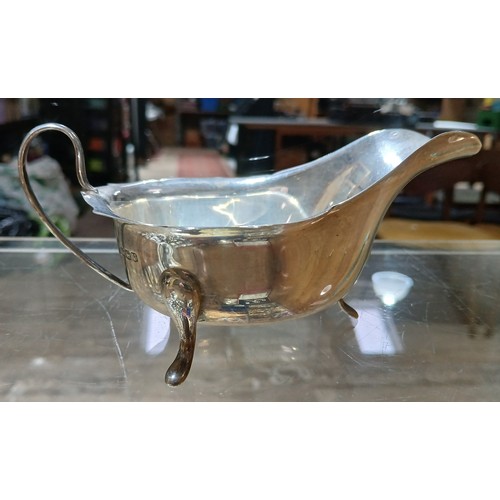 577 - A hallmarked silver sauce boat, weight 3.5ozt.