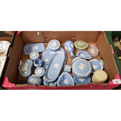 596 - A box of assorted Wedgwood Jasperware.