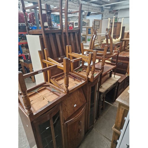 939 - Various items of furniture; oak drop leaf table & chairs, oak secretaire display cabinet, teak troll... 