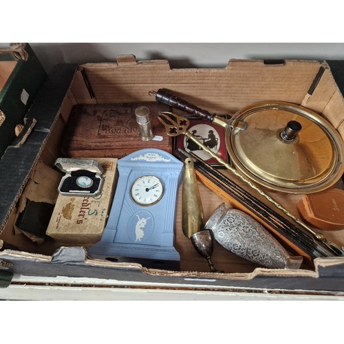 467 - A box of mixed collectables including hallmarked silver pepper pot, Wedgwood clock, cameo brooch, br... 