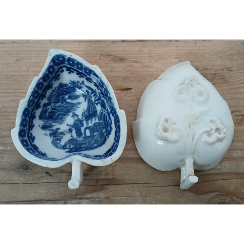 308 - A pair off English 18th century relief moulded blue and white porcelain dishes, of leaf form, the in... 