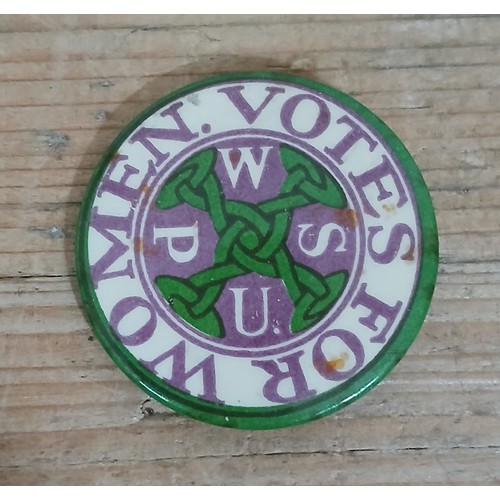 383 - An early 20th century Suffragette WSPU Women Social & Political Union Votes For Women badge, inscrib... 