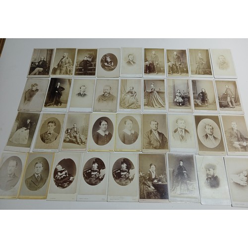 164 - A collection of over 300 CDV cabinet cards, 6.5cm x 10.5cm, many named with photographer details ver... 