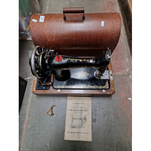 86 - A Singer sewing machine