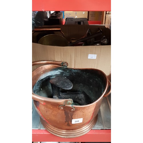 208 - A box of mixed metal ware including brass, copper coal scuttle, shoe last, flat iron etc