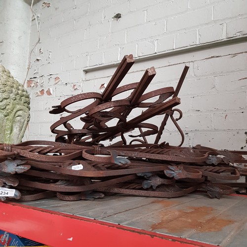 234 - Twelve matching wrought iron railings