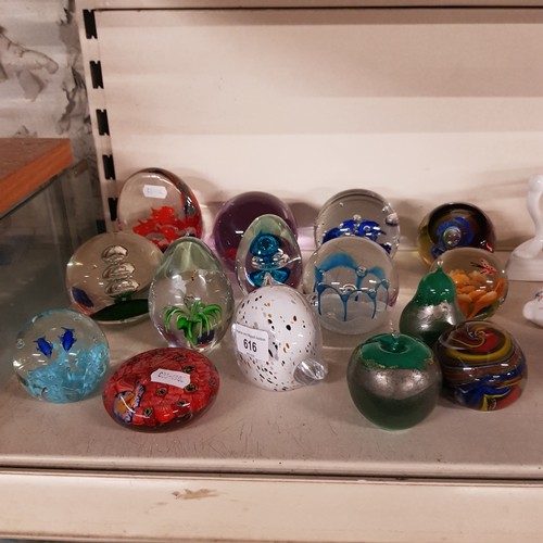 616 - 15 glass paperweights including Caithness