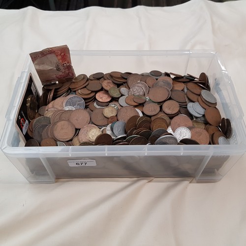 677 - Tub of mainly copper coins