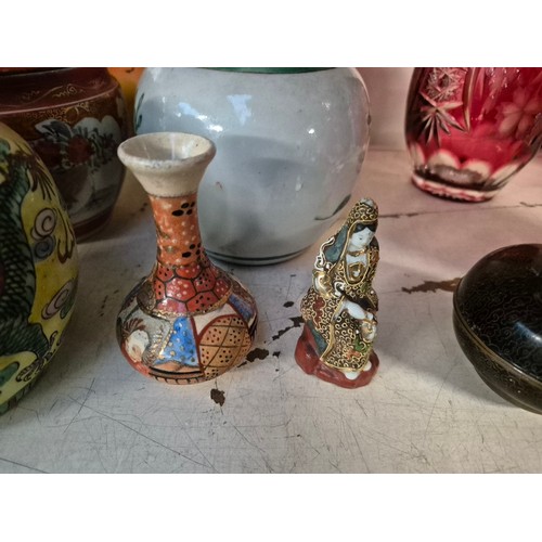 621 - Various Japanese ceramics and a small cloisonné bowl