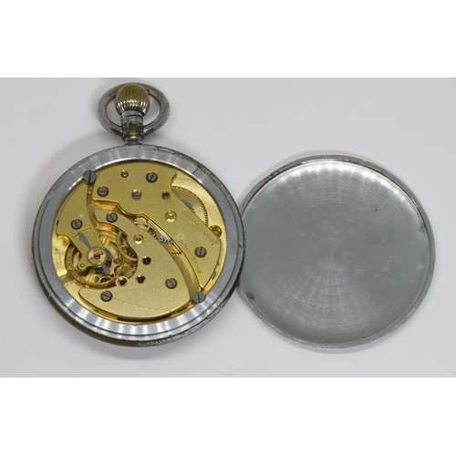 461 - JAEGER-LECOULTRE, A WWII military pocket watch, case back marked with broad arrow and 6E/50 over fur... 