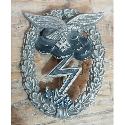 80 - A German Third Reich WWII Luftwaffe Ground Assault badge, unmarked.