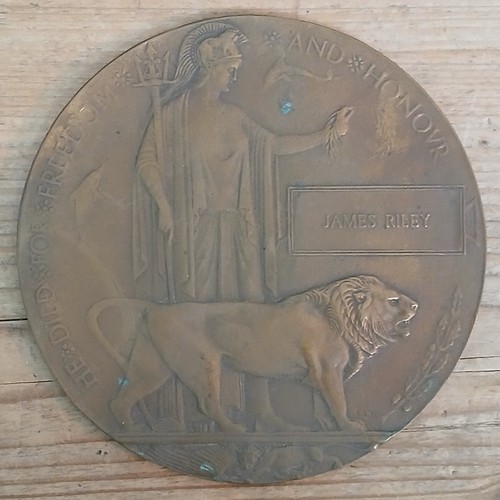 94 - A British WWI Death Penny awarded to James Riley.