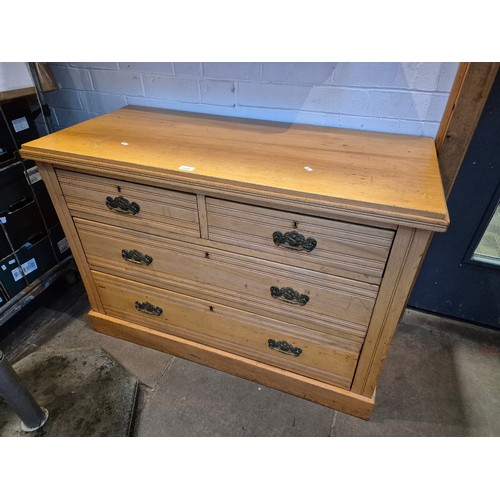 1019 - An Edwardian satin walnut chest of drawers.