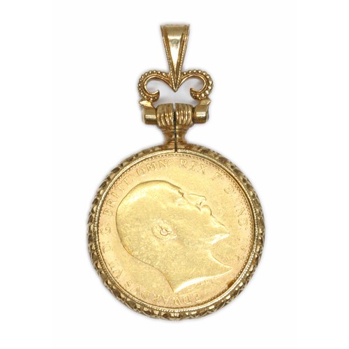 39 - Edward VII 1907 sovereign, hallmarked 9ct gold pendant mount, gross weight 12.3g.