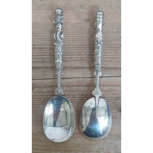 444 - A pair of Victorian silver spoons with cast lion handles, John Aldwinckle & Thomas Slater, London 18... 