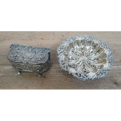 485 - Two pieces of hallmarked silver; a trinket box and a pierced bon bon dish, weight 6oz 11dwt.