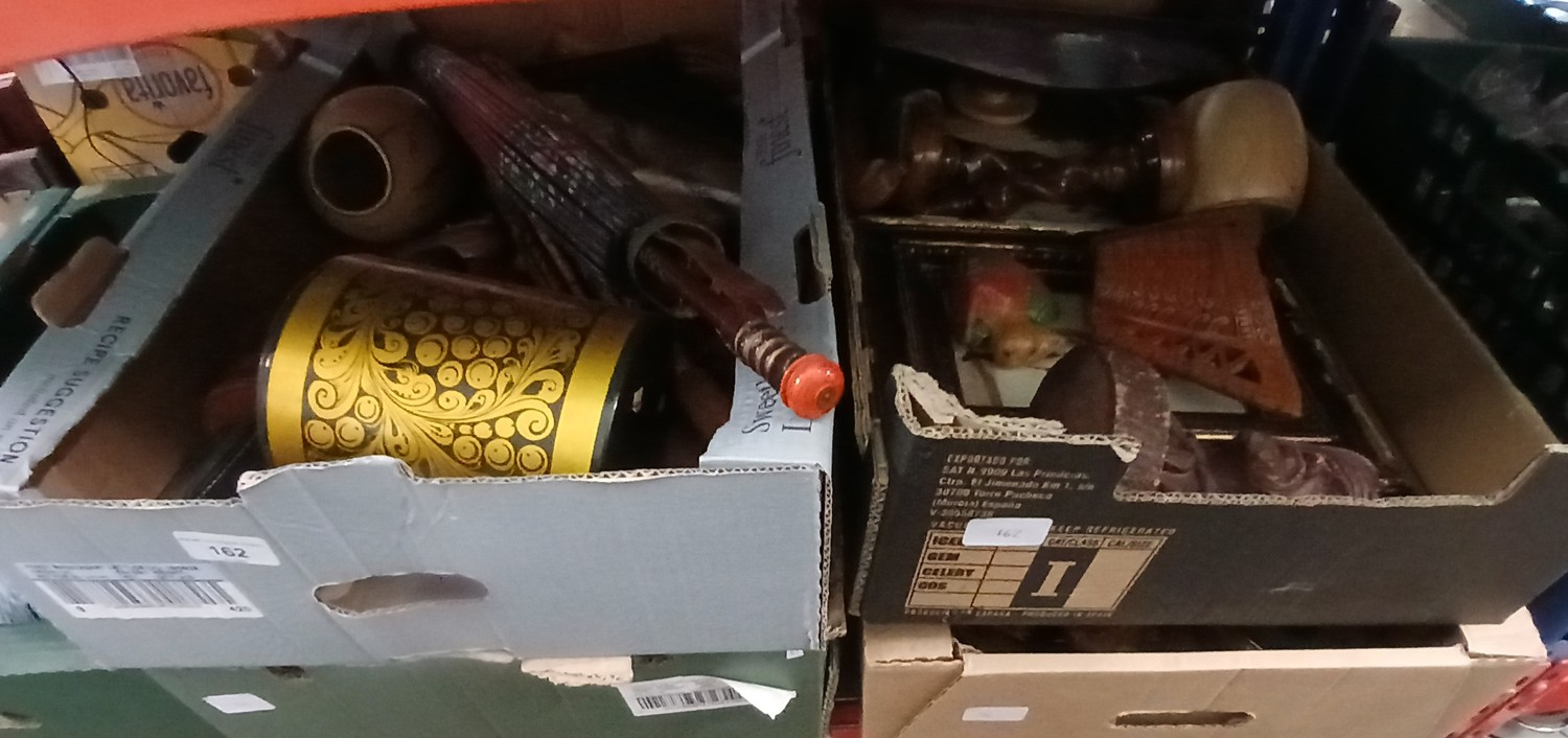 Four boxes of treen.