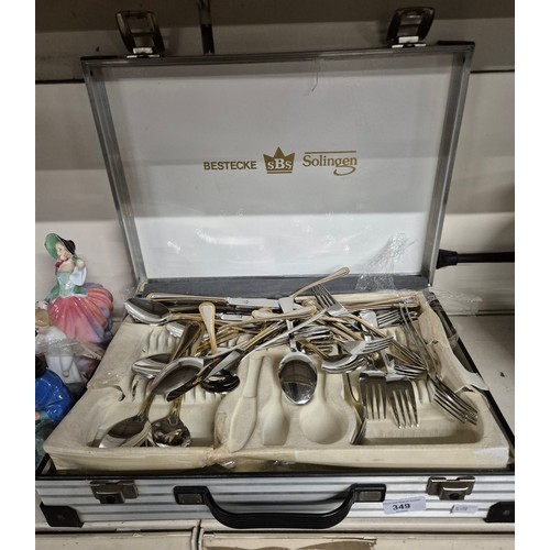 349 - A case of Solingen cutlery