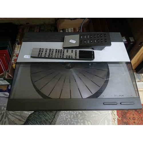 38 - A Bang & Olufsen HiFi system comprising record player/turntable, cassette deck, amplifier and speake... 