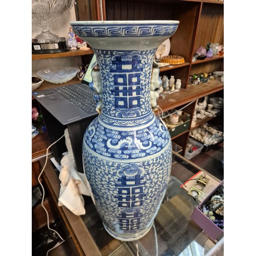54 - A Chinese blue and white porcelain vase, 19th century, height 61cm.