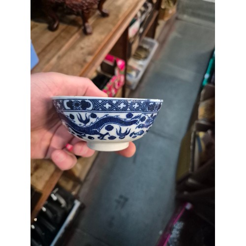 31 - A collection of blue and white oriental ceramics