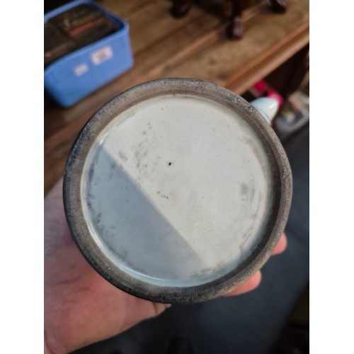 31 - A collection of blue and white oriental ceramics