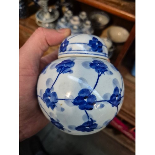 31 - A collection of blue and white oriental ceramics