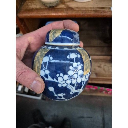 31 - A collection of blue and white oriental ceramics