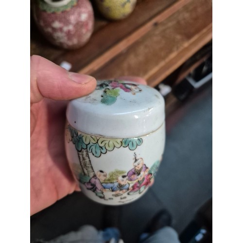 32 - A group of 10 ginger jars, 6 with lids